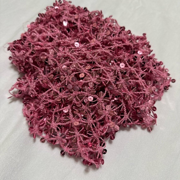 Sequins scarf - Picture 3 of 11